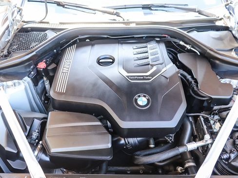 Used 2021 BMW Z4 sDrive30i w/ M Sport Package RWD image 30
