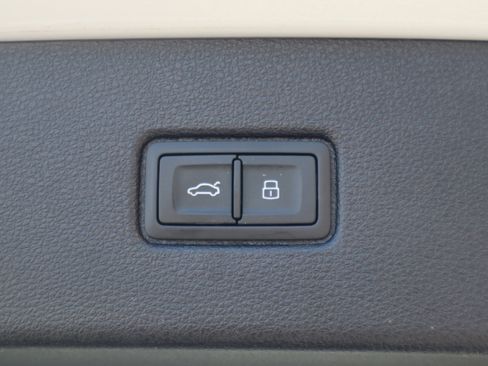 Used 2019 Audi Q7 3.0T Premium Plus w/ Premium Plus Package image 41