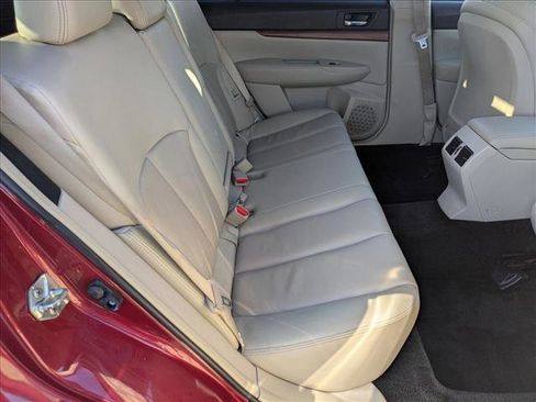 Used 2014 Subaru Outback 2.5i Limited w/ Moonroof Package image 19