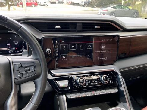 Used 2024 GMC Sierra 1500 Denali Ultimate AWD/4WD image 5
