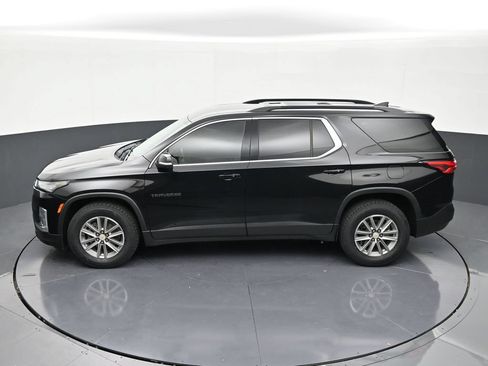 Used 2022 Chevrolet Traverse LT FWD image 13