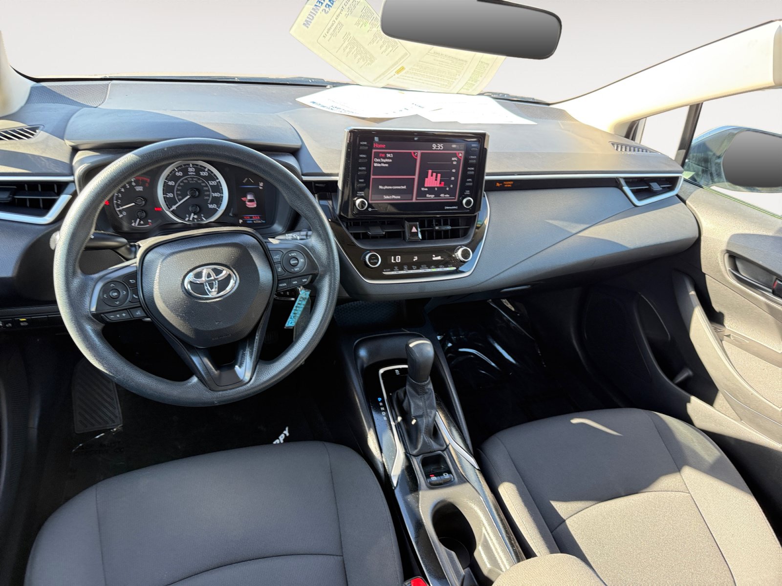 Used 2022 Toyota Corolla LE FWD image 15