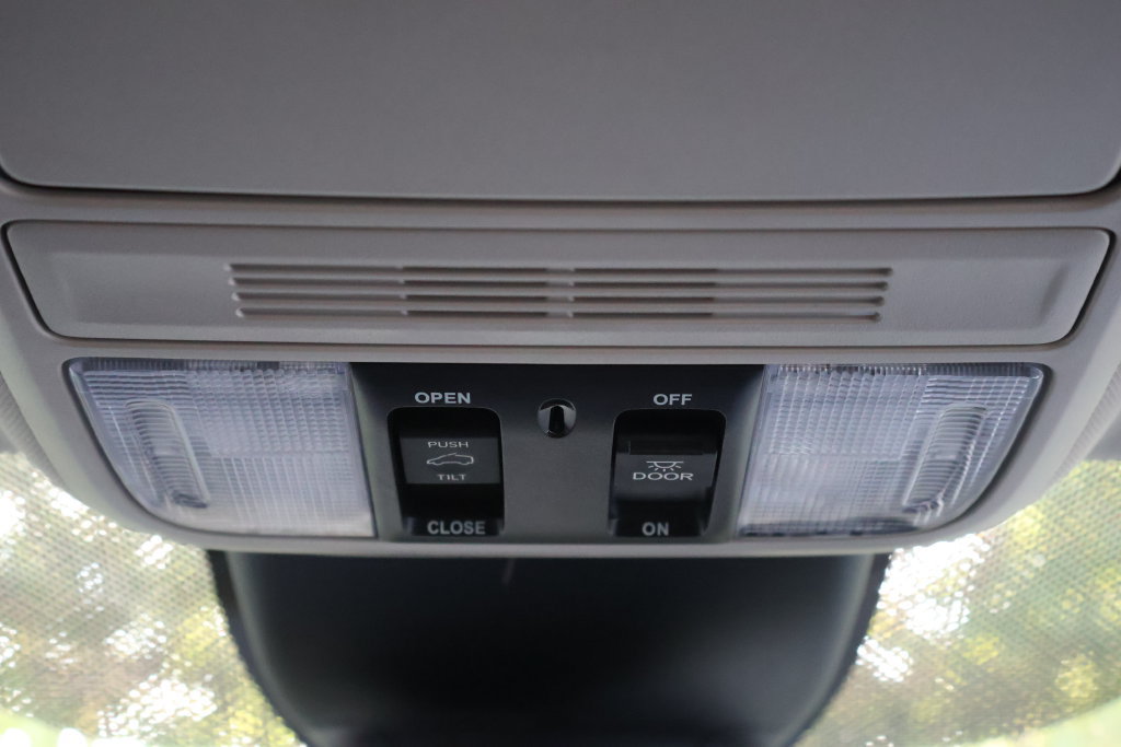 Used 2025 Honda Odyssey EX-L image 24