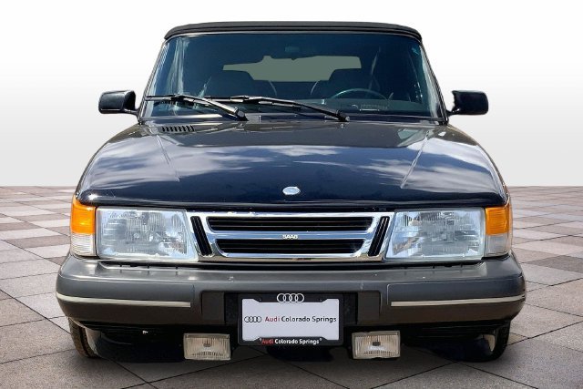 Used 1988 Saab 900 Turbo FWD image 3