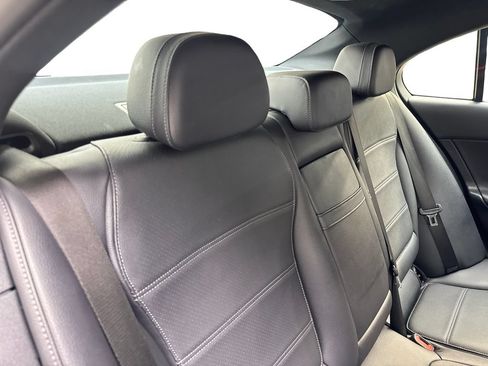 Used 2024 Mercedes-Benz C 300 Sedan image 38