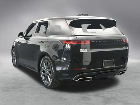 Used 2024 Land Rover Range Rover Sport Dynamic SE AWD/4WD image 4
