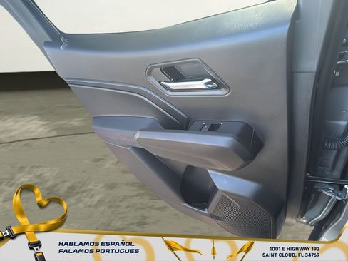 Used 2024 Chevrolet Colorado Z71 w/ Z71 Convenience Package 2 image 26