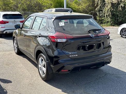 Used 2025 Nissan Kicks Play S image 12