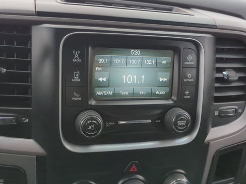 Used 2018 RAM 3500 Tradesman w/ Chrome Appearance Group image 17