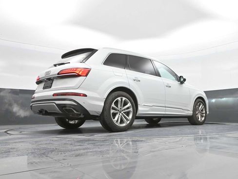Used 2025 Audi Q7 3.0T Prestige w/ Prestige Package AWD/4WD image 40