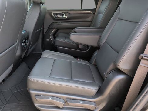 Used 2024 Chevrolet Tahoe Z71 w/ Luxury Package AWD/4WD image 34