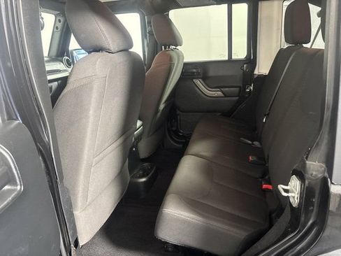 Used 2017 Jeep Wrangler Unlimited Sport w/ Quick Order Package 24S AWD/4WD image 17