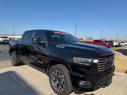 Used 2025 RAM 1500 Laramie w/ Laramie Southwest Edition image 3