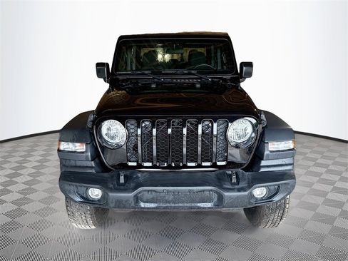 Used 2022 Jeep Gladiator Sport image 2