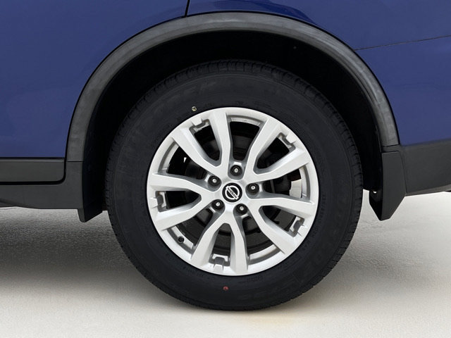Used 2018 Nissan Rogue SV FWD image 26