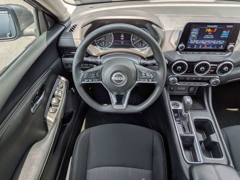 Used 2024 Nissan Sentra SV FWD image 16