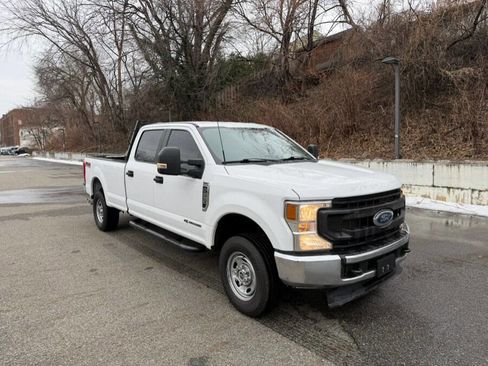 Used 2022 Ford F250 XL w/ Power Equipment Group image 15