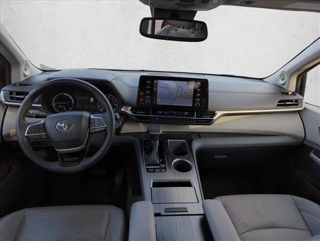 Certified 2022 Toyota Sienna Limited AWD/4WD image 26