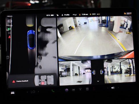 Used 2022 Tesla Model 3 image 2