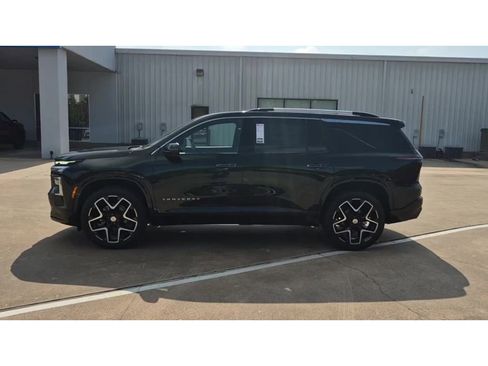 New 2026 Chevrolet Traverse High Country image 5