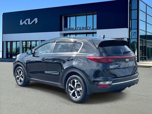 Certified 2022 Kia Sportage LX image 4