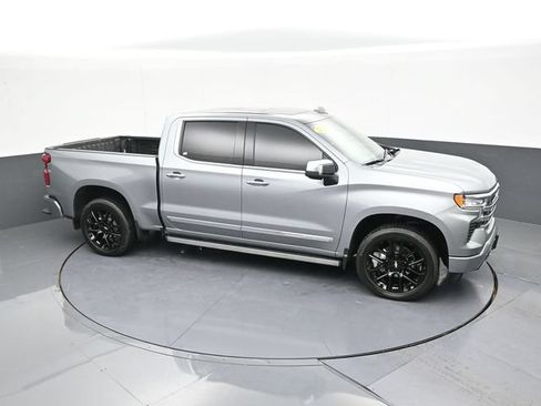 Used 2025 Chevrolet Silverado 1500 High Country AWD/4WD image 73