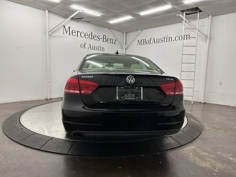 Used 2014 Volkswagen Passat 1.8T SE image 6