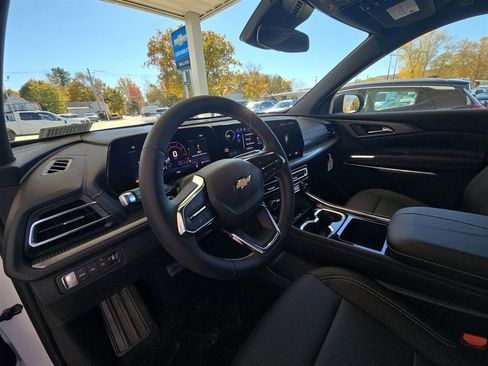 New 2026 Chevrolet Traverse LT image 10