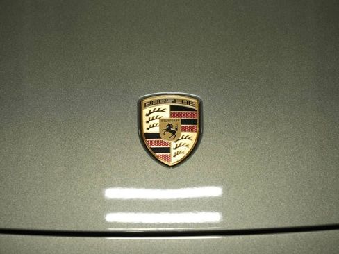 New 2026 Porsche Macan 4 Electric image 27