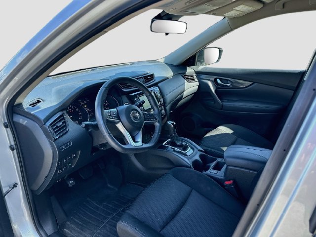 Used 2020 Nissan Rogue SV AWD/4WD image 9