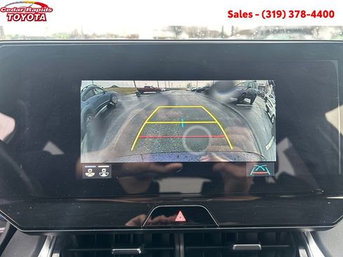 Certified 2021 Toyota Venza XLE w/ Softex Package image 19