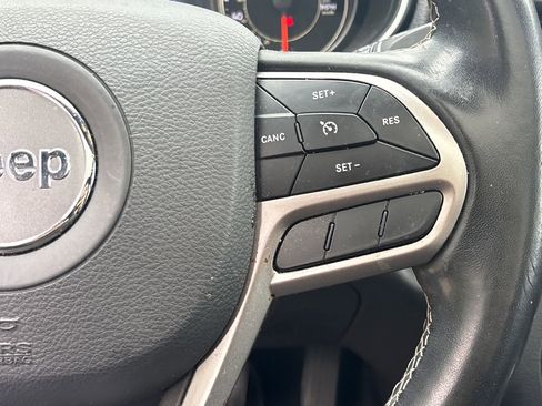 Used 2021 Jeep Cherokee Latitude Lux 80th Anniv w/ Quick Order Package 26U 80TH image 21