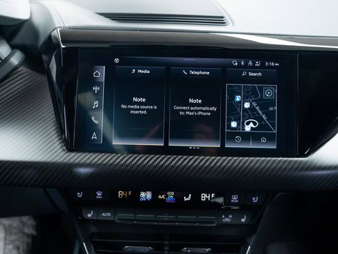 Used 2022 Audi e-tron GT Prestige w/ Prestige Package image 13