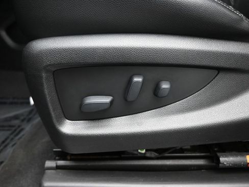 Used 2019 Chevrolet Suburban LT AWD/4WD image 10