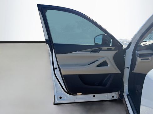 Used 2025 INFINITI QX60 Luxe w/ Vision Package image 25