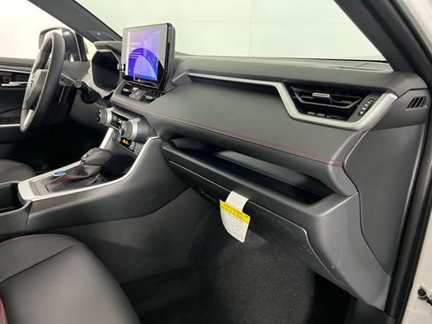 Used 2025 Toyota RAV4 XSE image 33