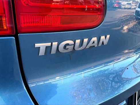 Used 2017 Volkswagen Tiguan Limited image 29