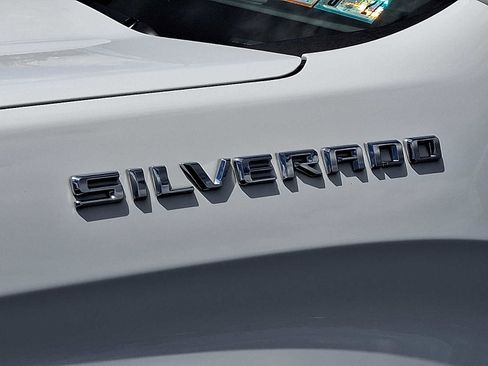 Used 2023 Chevrolet Silverado 1500 LT AWD/4WD image 31