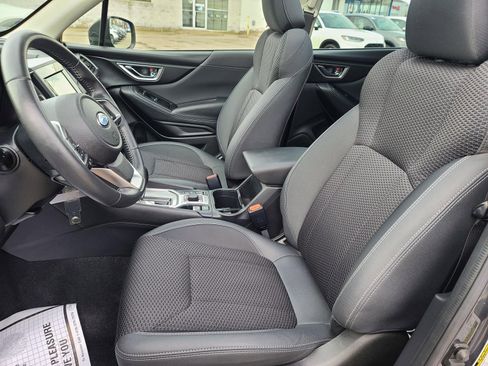 Used 2020 Subaru Forester Premium image 7