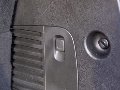 Used 2019 Chevrolet Tahoe LT image 28