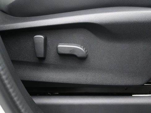 Certified 2025 Subaru Ascent Bronze Edition w/ Popular Package #2 AWD/4WD image 17