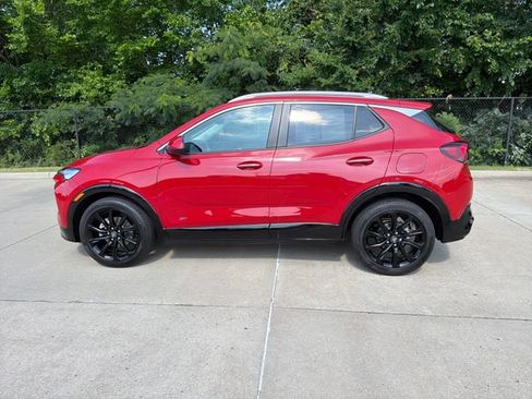 Used 2026 Buick Encore GX Sport Touring w/ Comfort Package FWD image 2
