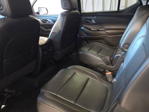 Used 2020 Chevrolet Traverse RS image 5