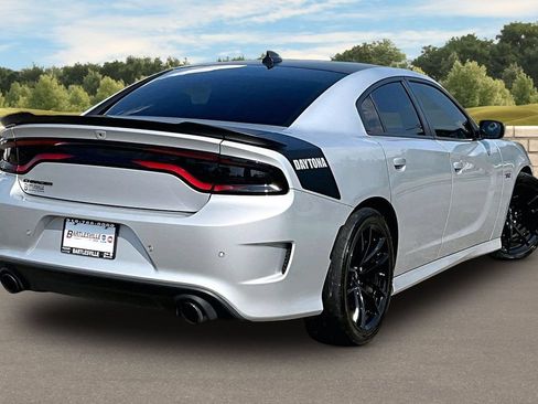Used 2022 Dodge Charger Scat Pack w/ Daytona Edition Group RWD image 10