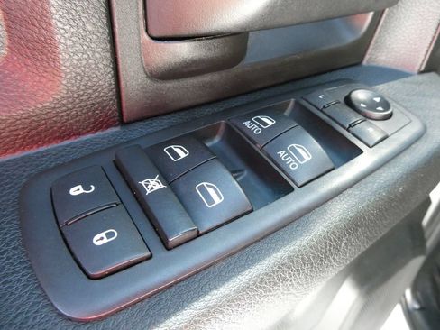 Used 2020 RAM 2500 Tradesman AWD/4WD image 22