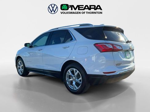 Used 2018 Chevrolet Equinox Premier image 3