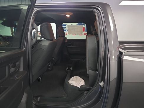 New 2026 RAM 2500 Tradesman AWD/4WD image 29