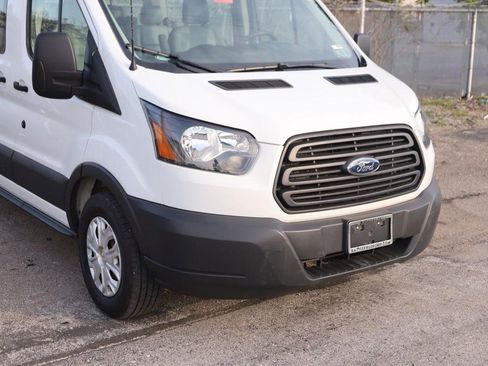 Used 2018 Ford Transit 150 XL image 2