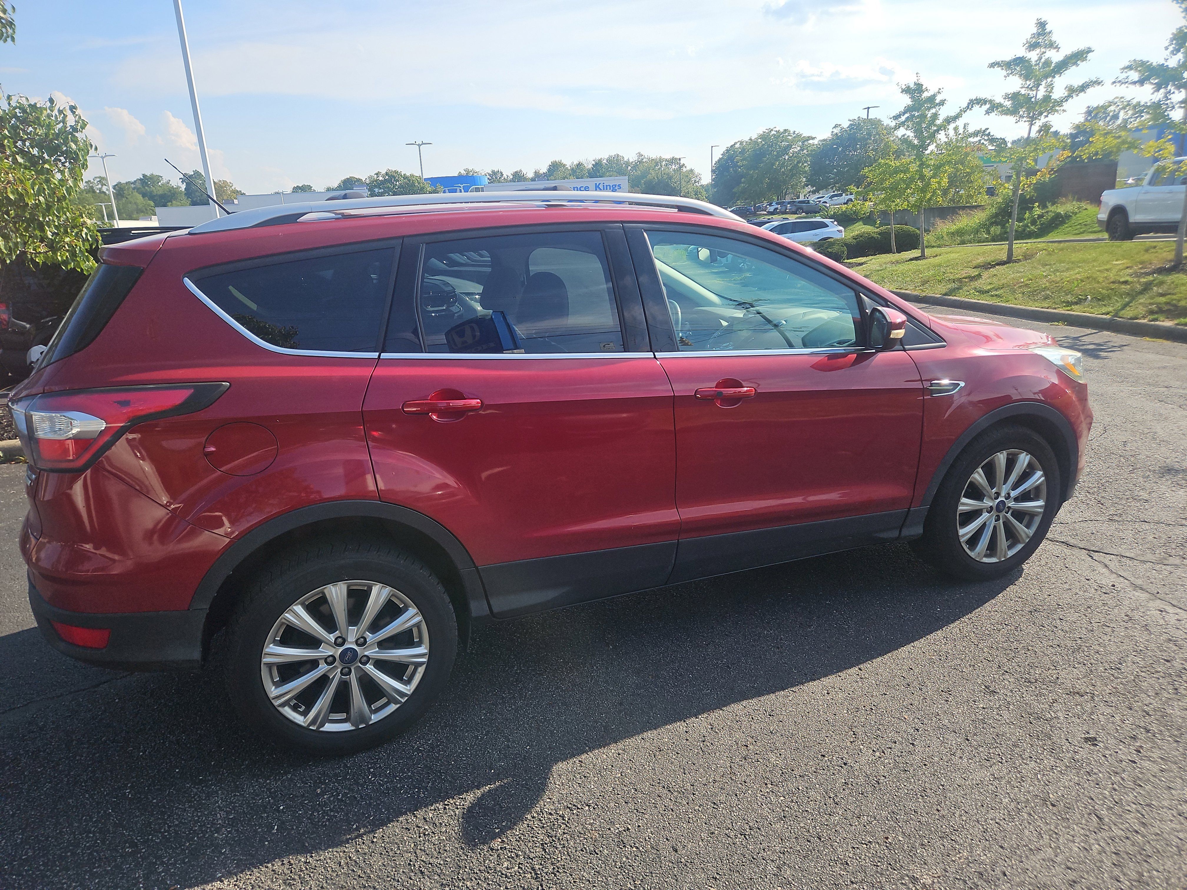 Used 2017 Ford Escape Titanium FWD image 15