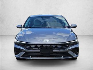 Used 2025 Hyundai Elantra Limited FWD video 2